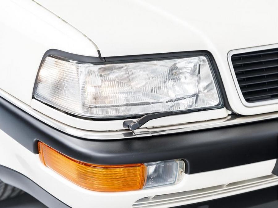 Детали экстерьера Audi V8 1990 года  (EU) (фото 17 из 84)